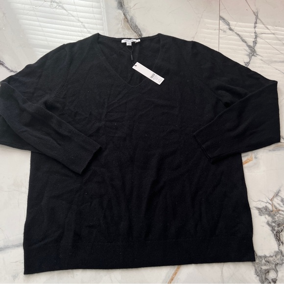 NWT Chico's Elegant Relaxed Black V-Neck 100% Cashmere Sweater Women’s XL - Picture 3 of 9